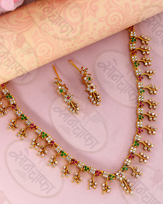 STUNNING FLORET DESIGN NECKLACE