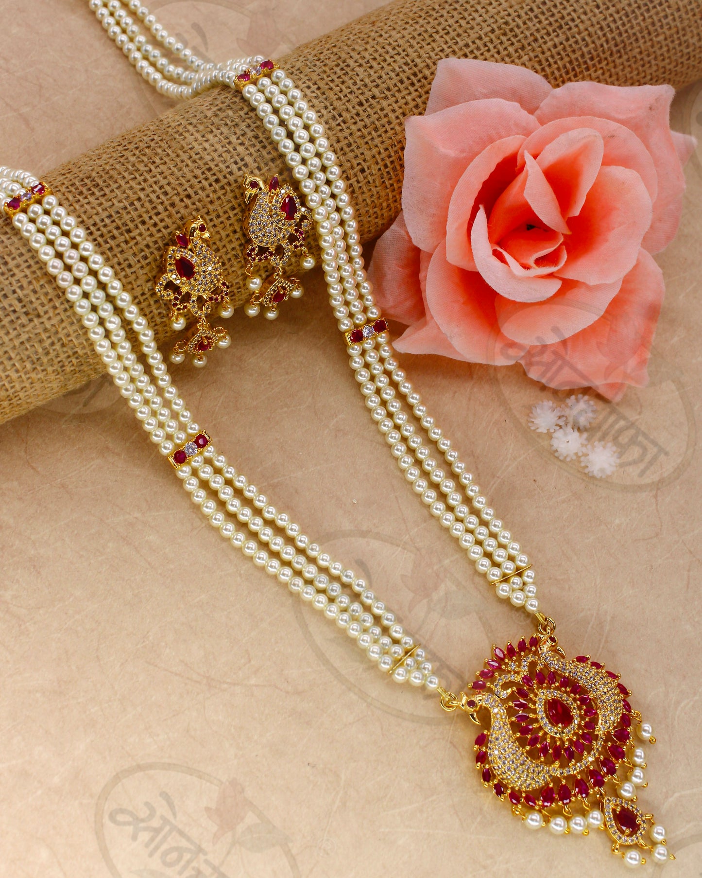 BEAUTIFUL PEACOCK NECKLACE