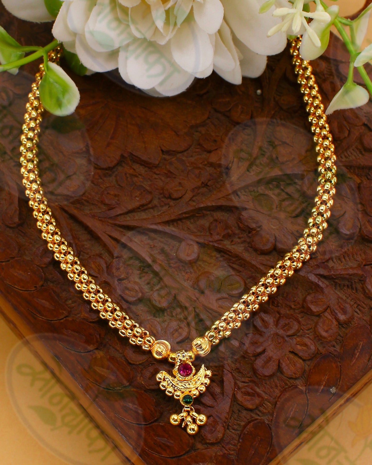 PRETTY CHANDRACOR THUSHI NECKLACE