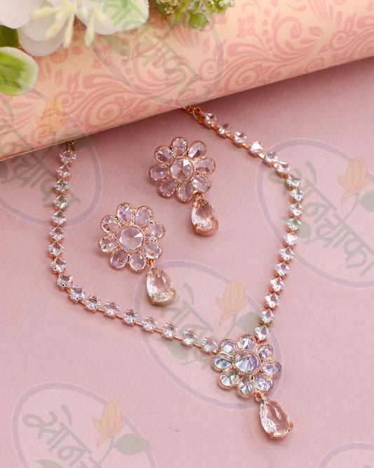 FLORET DESIGENR NECKLACE