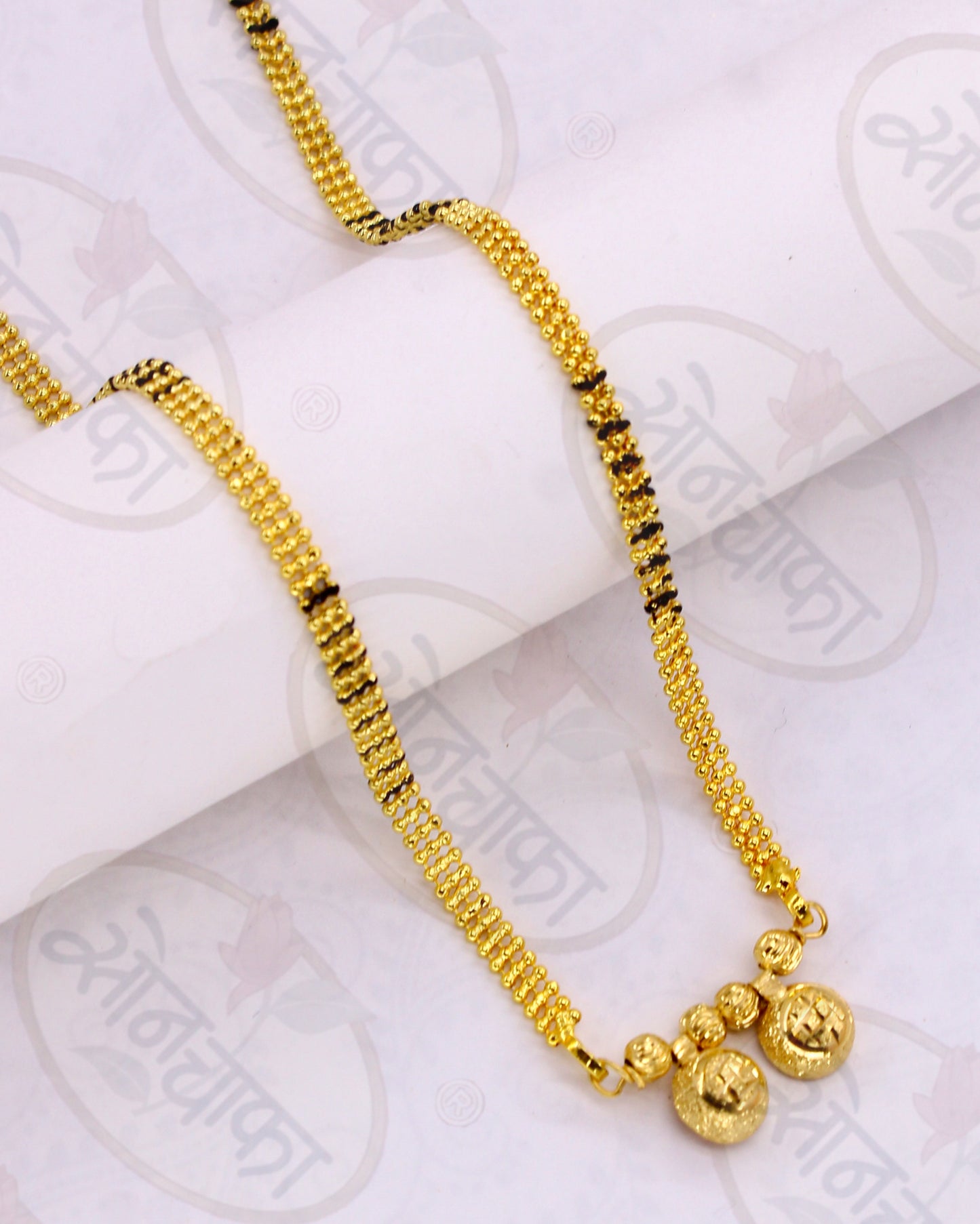 SIMPLE WATI PENDANT MANGALSUTRA