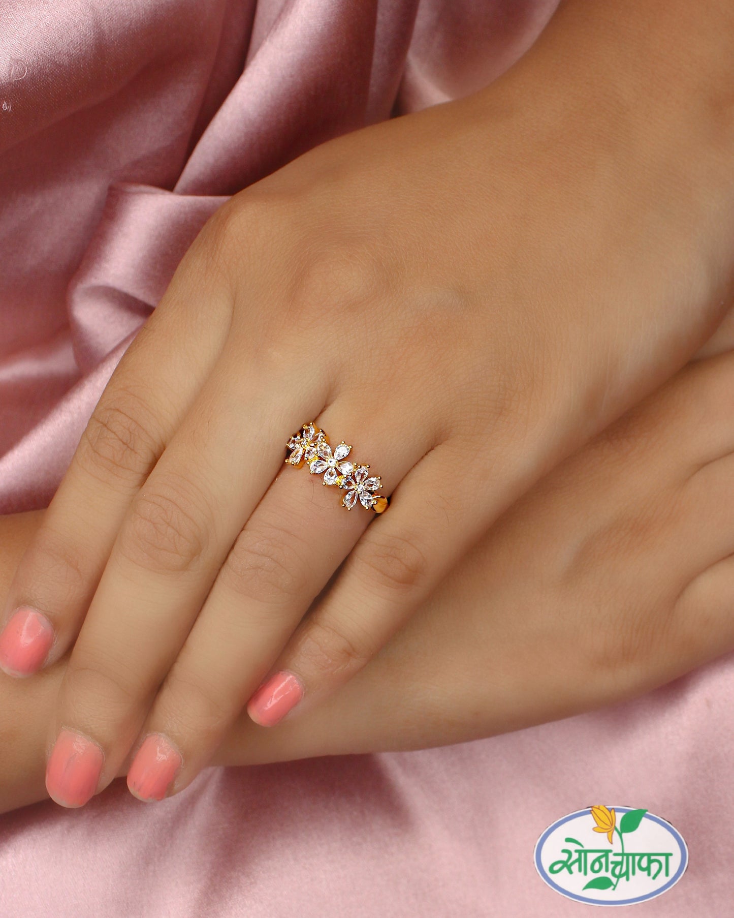 DELIGHT DIAMOND RING