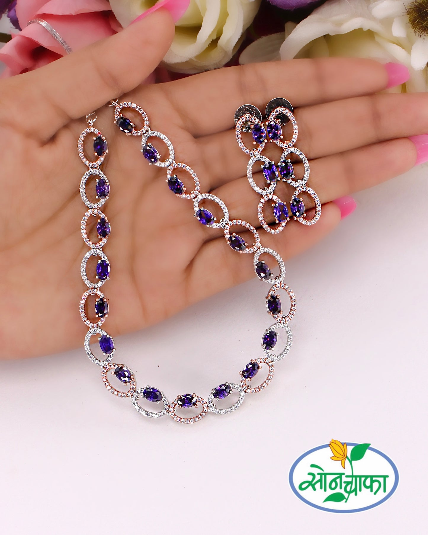 CLASSICAL DIAMOND NECKLACE