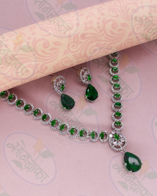 ENCHANTING DIAMOND NECKLACE
