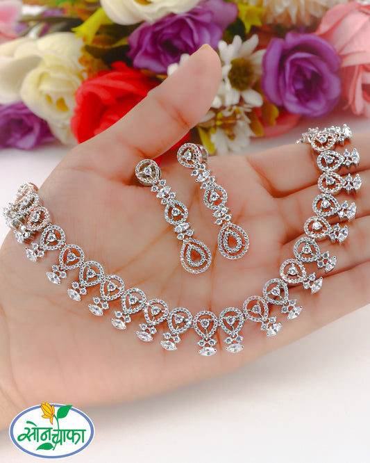 ENCHANTED ALLURE DIAMOND NECKLACE