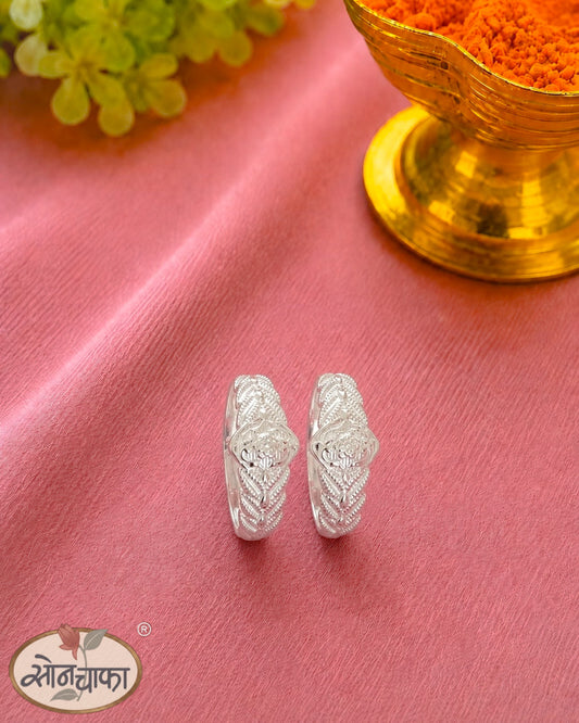 MODERN ELEGENT SILVER JODAVI