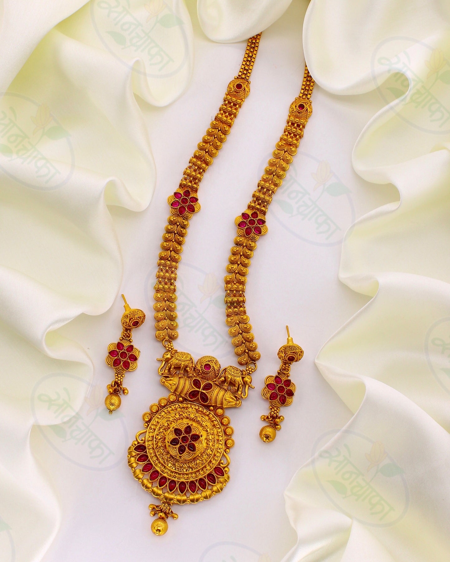 CLASSIC PESHWAI NECKLACE