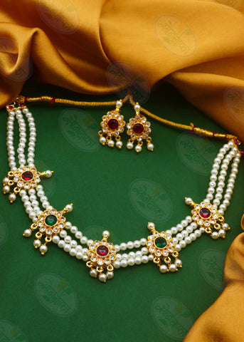 FLORET MOTI NECKLACE