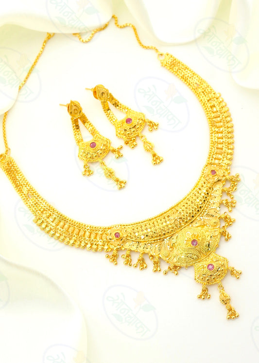 DELIGHT GOLD PLATED NECKLACE