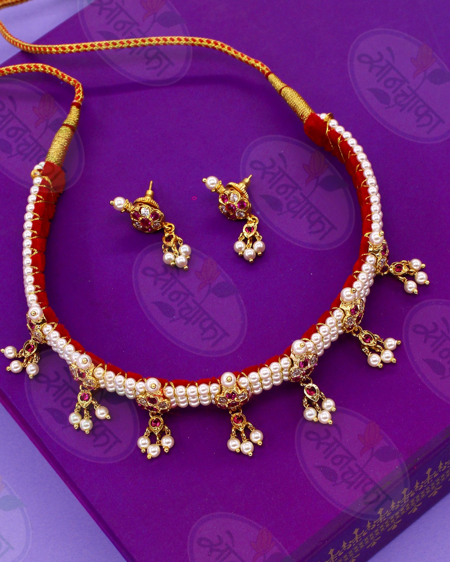 FLORAL TEXTURED MOTI CHINCHPETI