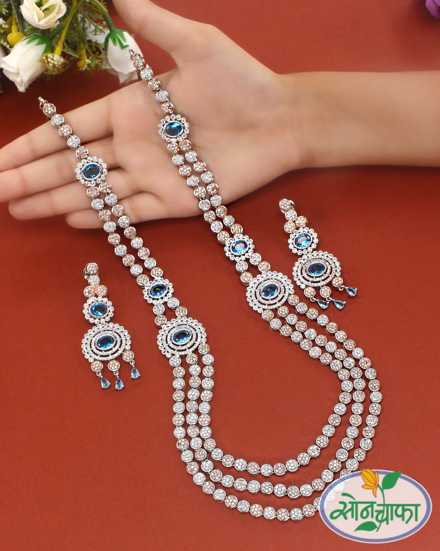 MODISH DIAMOND NECKLACE