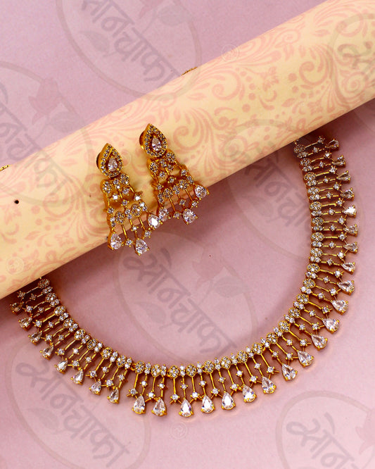 BRILLIANT ANTIQUE NECKLACE
