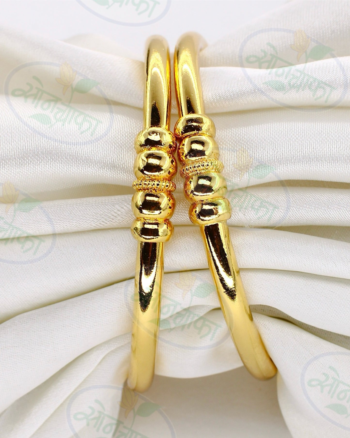 CLASSY GOLDEN BABY BANGLES