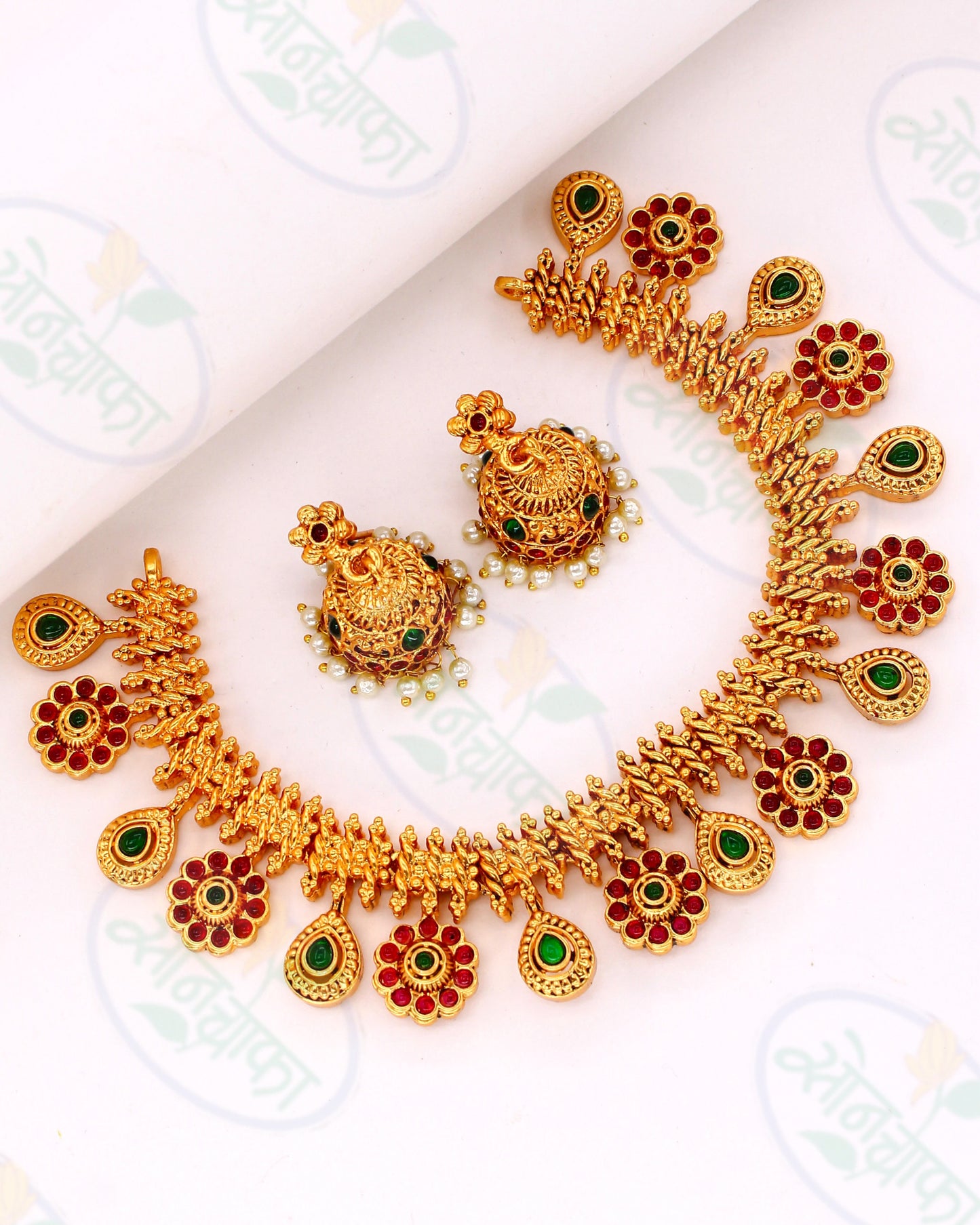 FLOWERET DESIGNER NECKLACE