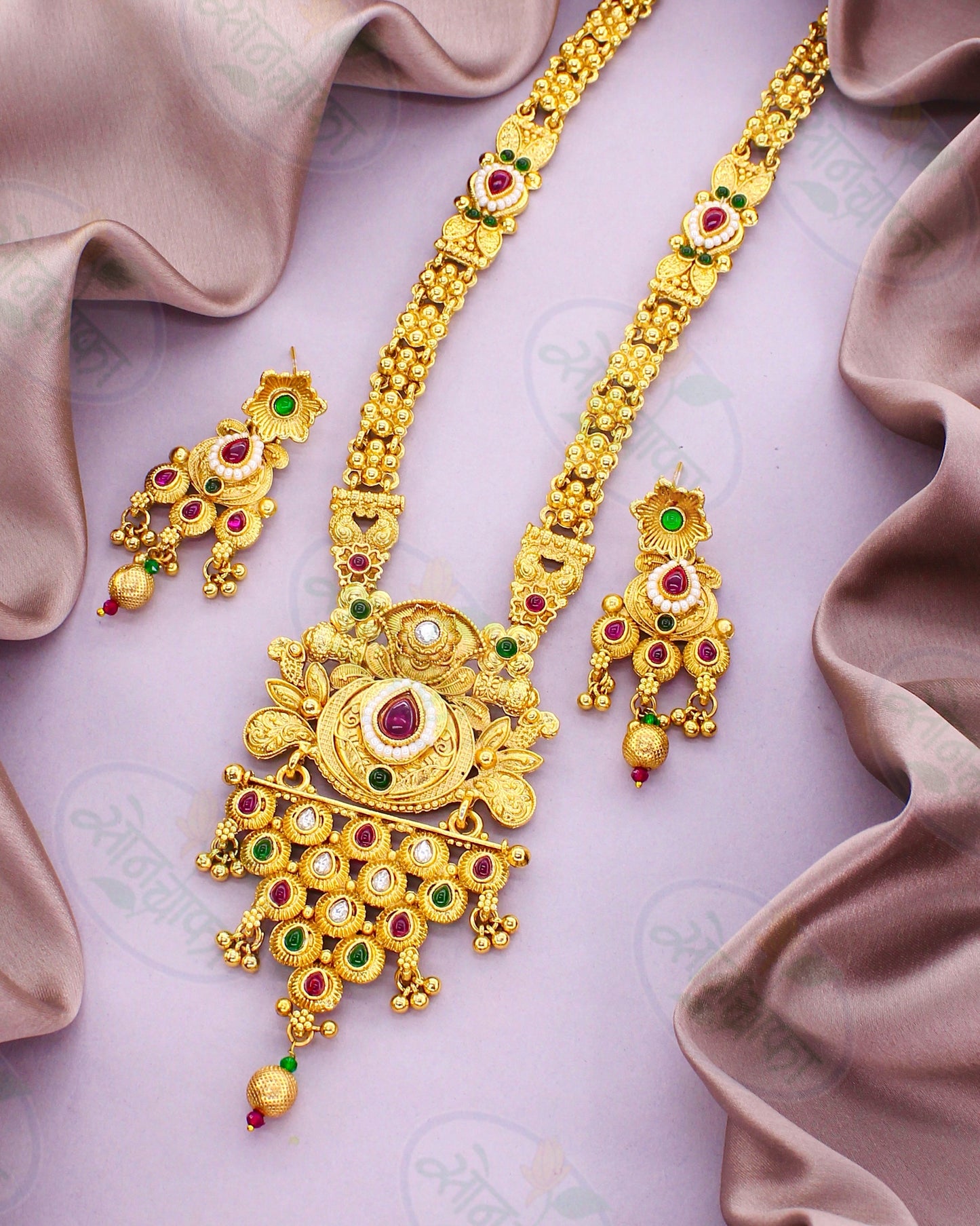 BLOSSOM AHILYA NECKLACE