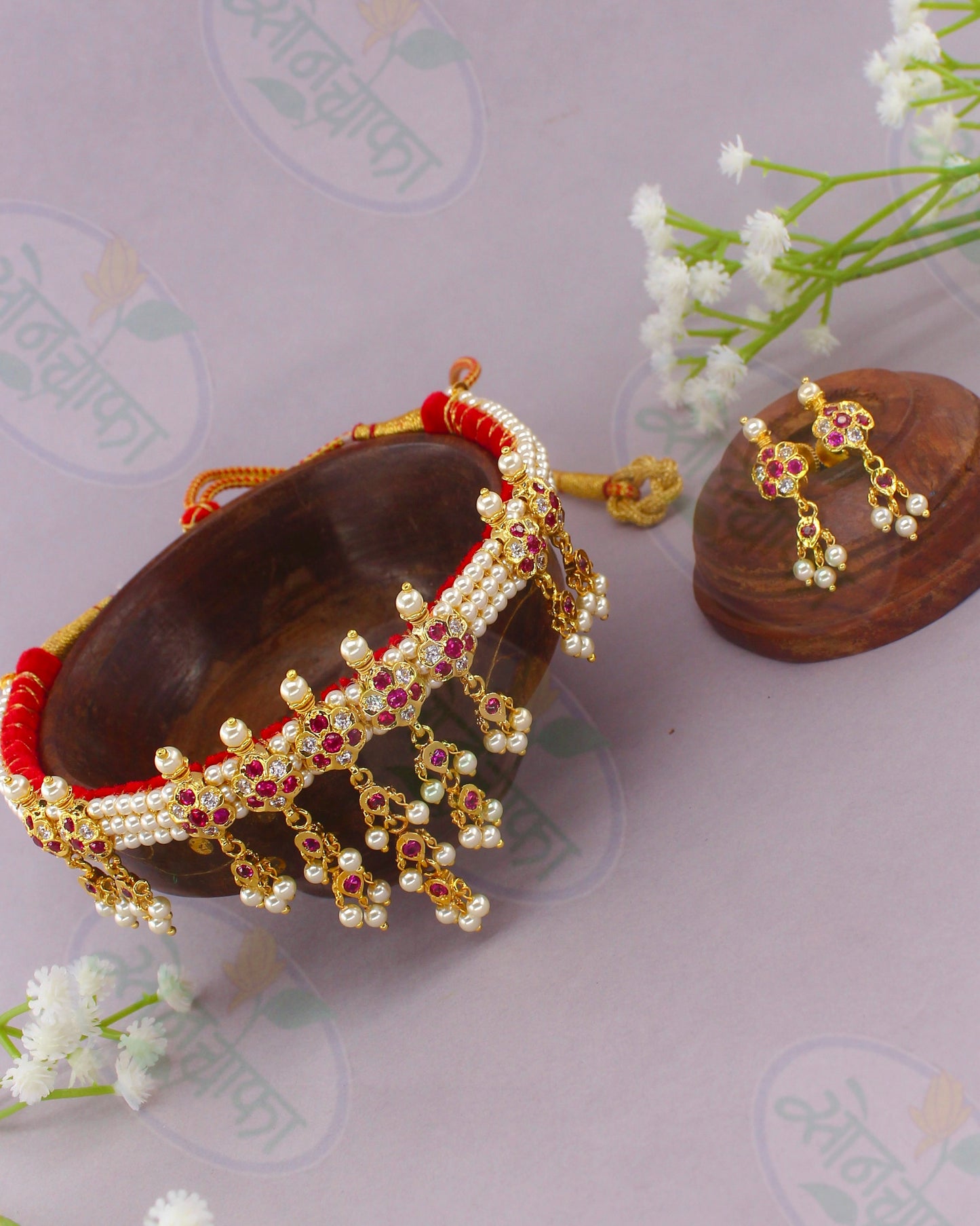 ROYAL CHARM MOTI NECKLACE