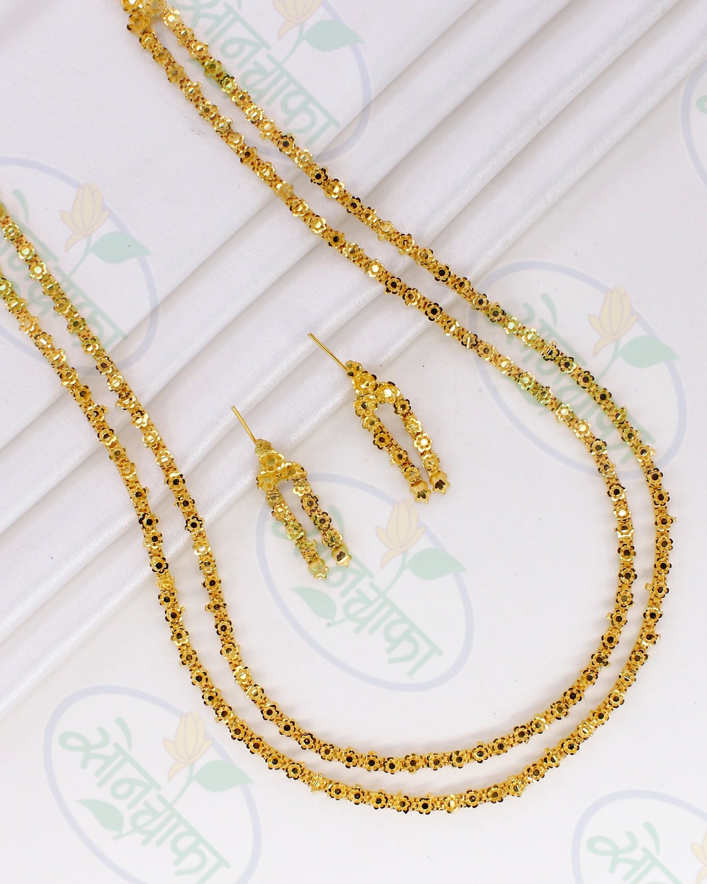 PRETTY BLOSSOM NECKLACE