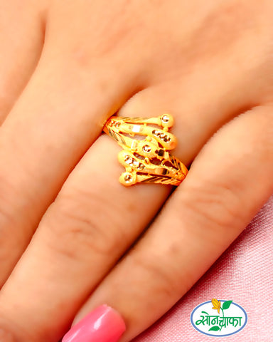 STUNNING GOLD PLATED RING