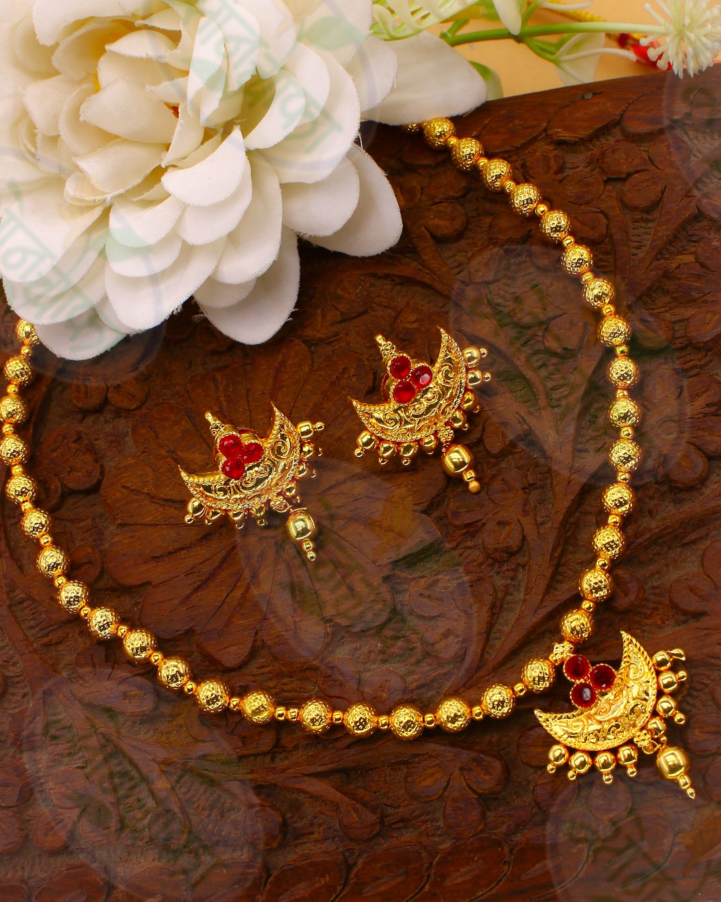 CHANDRACOR MALHAR NECKLACE