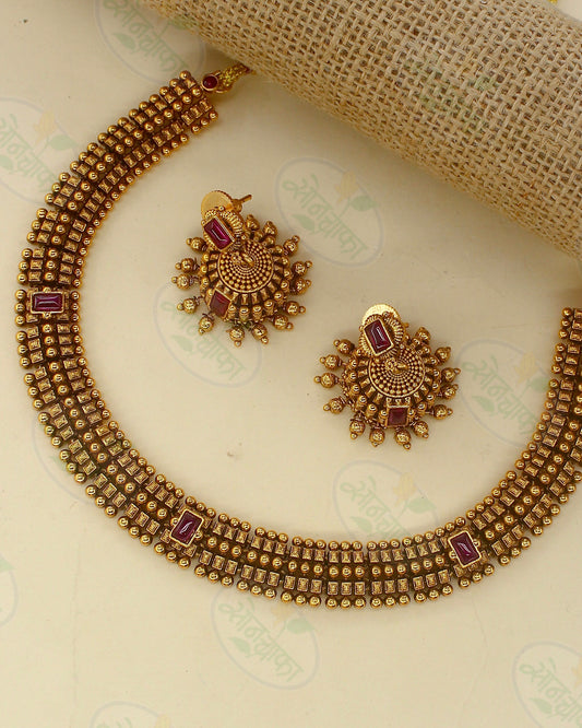 TRADITIONAL NECKLACE SET