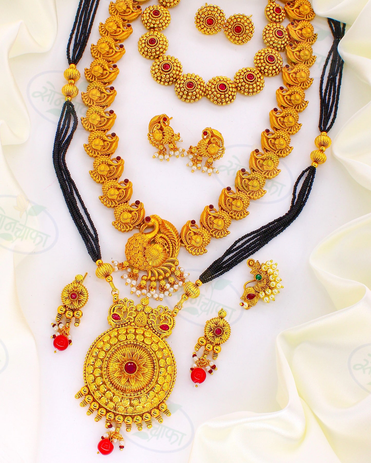 CLASSY PEACOCK  COMBO SET