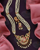 ECLECTIC PEACOCK PEARL NECKLACE