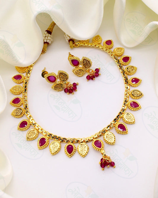 LEAF DESIGNER NECKLACE