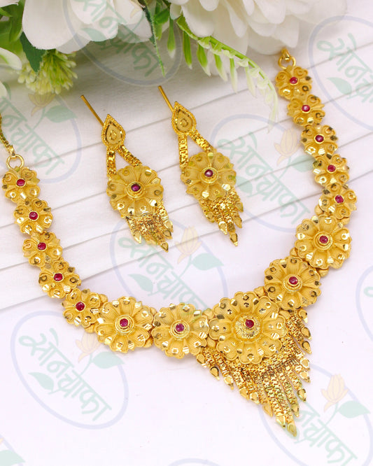 BEAUTIFUL FLORET NECKLACE