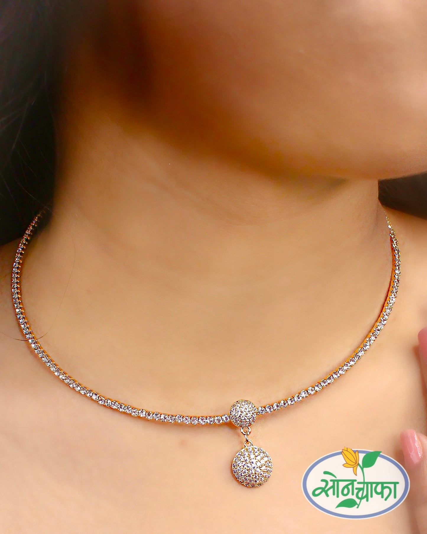 ELEGANCE DIAMOND NECKLACE