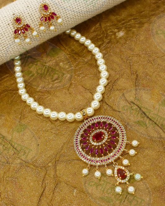 ALLURING PEARL BEADS NECKLACE