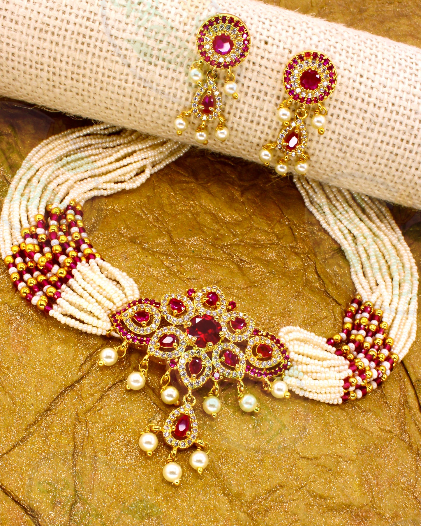 GORGEOUS PEACOCK NECKLACE