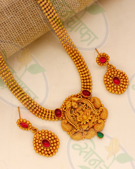 SOUTH INDIAN NECKLACE SET
