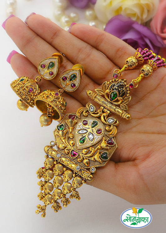 ETHEREAL RAJWADI NECKLACE
