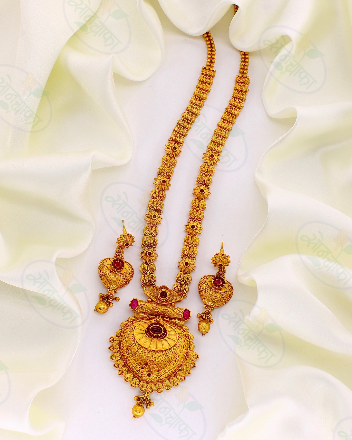 LEAFY FLORAL PESHWAI NECKLACE