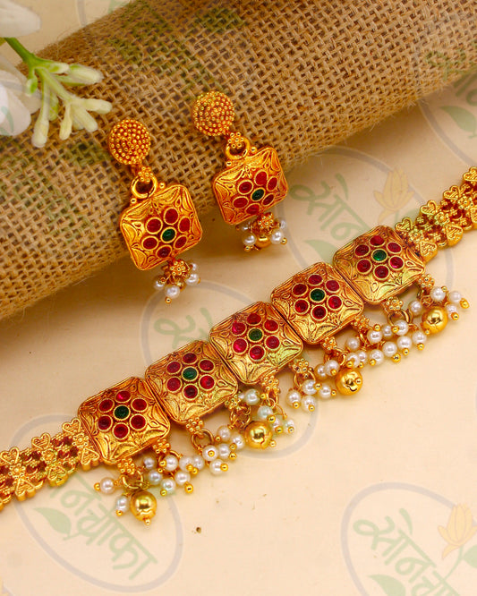 SQUARE DESIGNER CHOKER SET