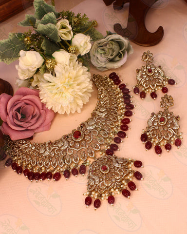 BEAUTEOUS RAJASI NECKLACE