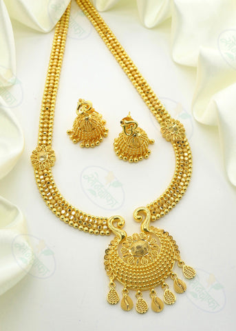EXQUISITE GOLD PLATED NECKLACE