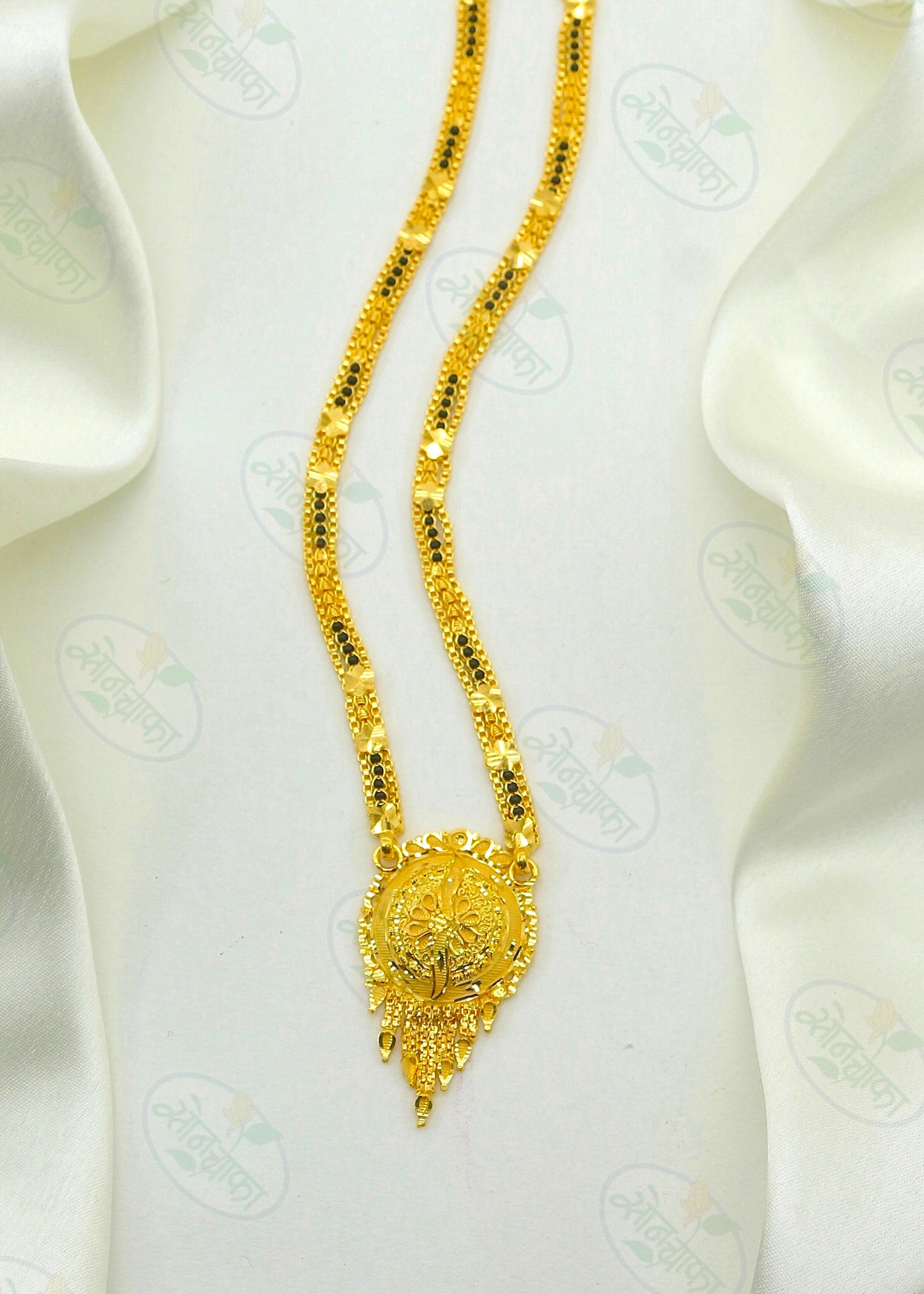 EXCLUSIVE GOLDEN MANGALSUTRA