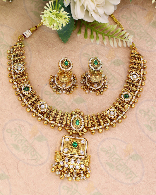 PRETTY RAJASI NECKLACE
