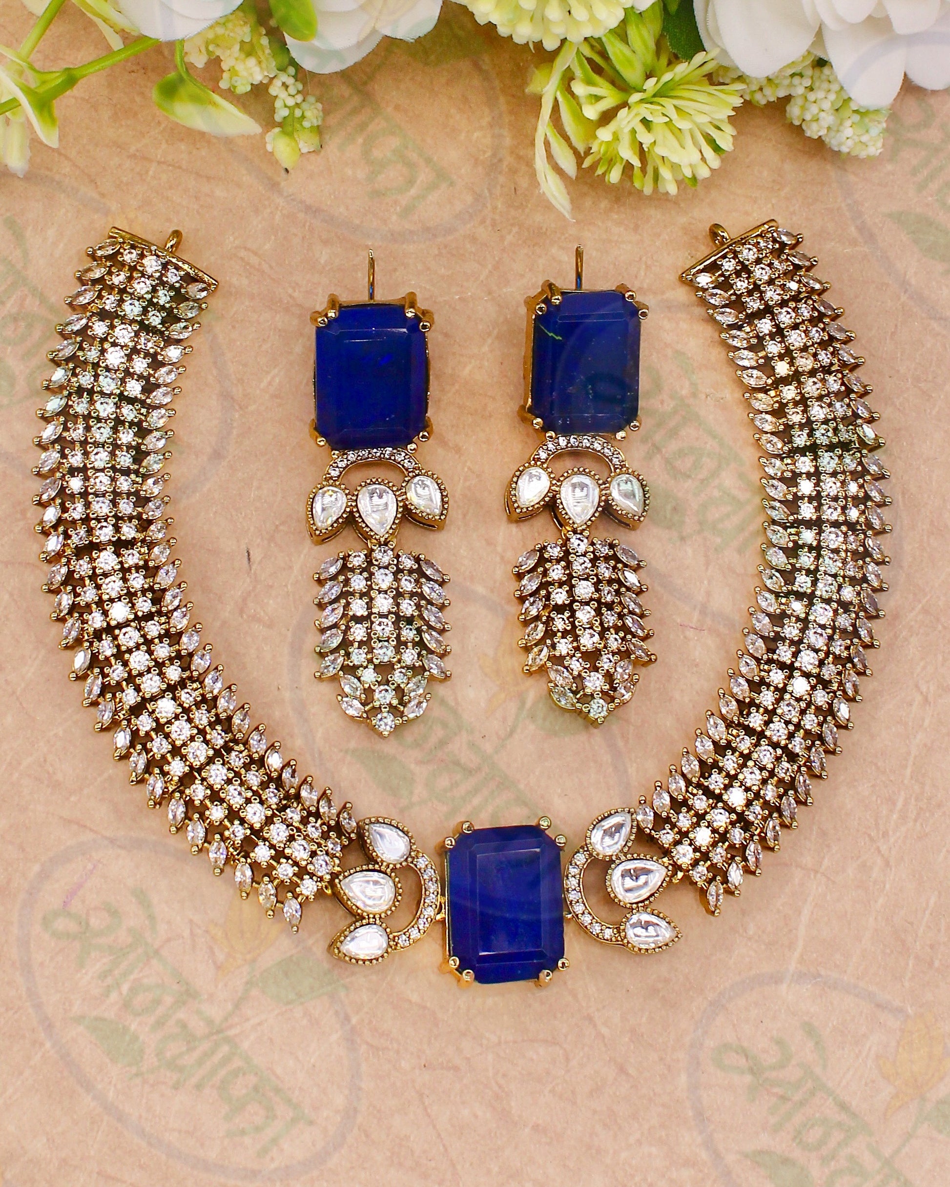 ROYAL BLUE STONE NECKLACE – Sonchafa