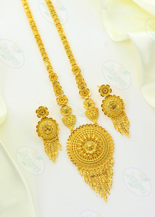 GRACEFUL DESIGNER NECKLACE