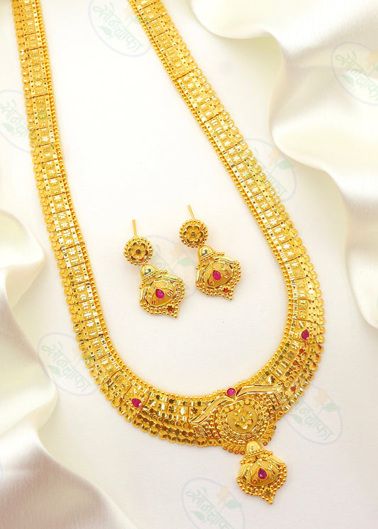 RAVISHING DESIGNER GOLDEN NECKLACE