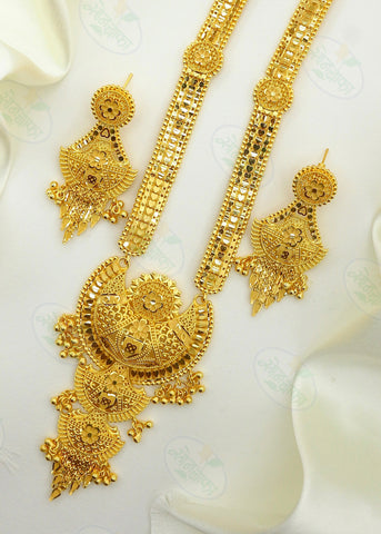 MARVELLOUS GOLDEN NECKLACE