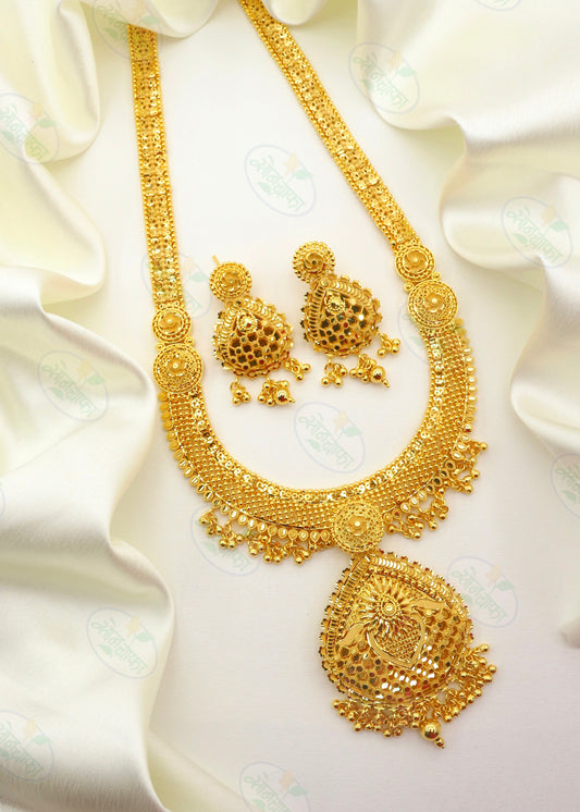 MAGNIFICENT DROPLET STYLE NECKLACE