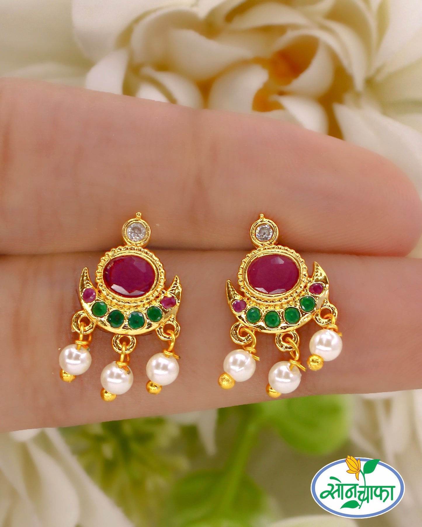 PRETTY MOTI EARRINGS
