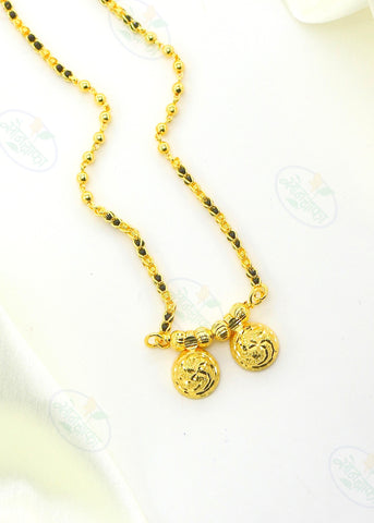 SIMPLE FORMING MANGALSUTRA