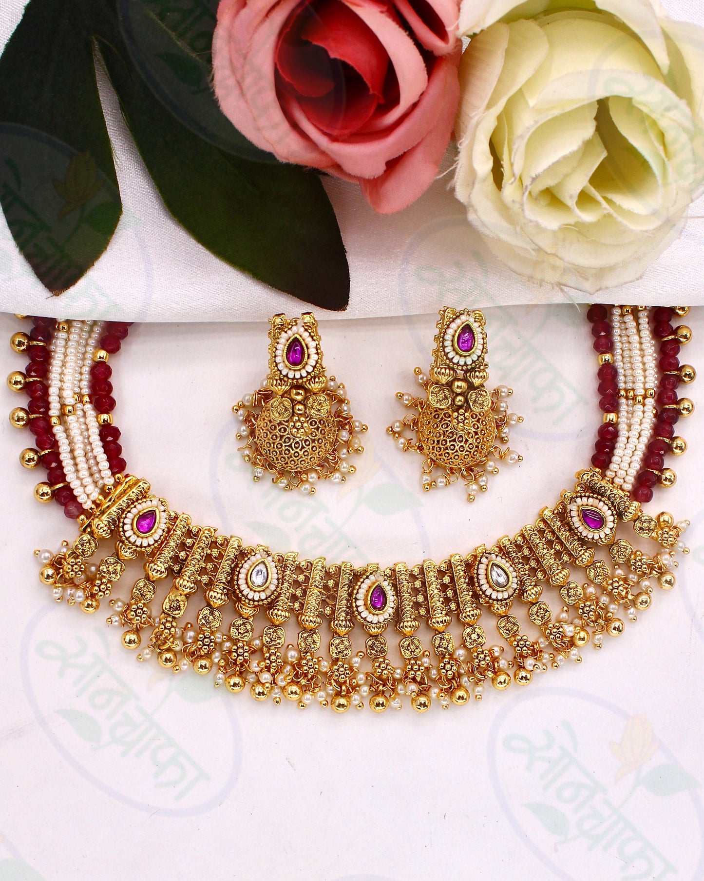 ENCHANTING KEMP STONE NECKLACE