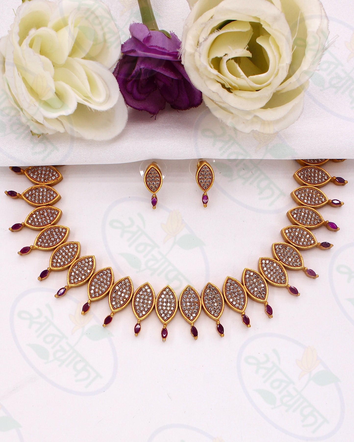 DROPLET DESIGNER NECKLACE