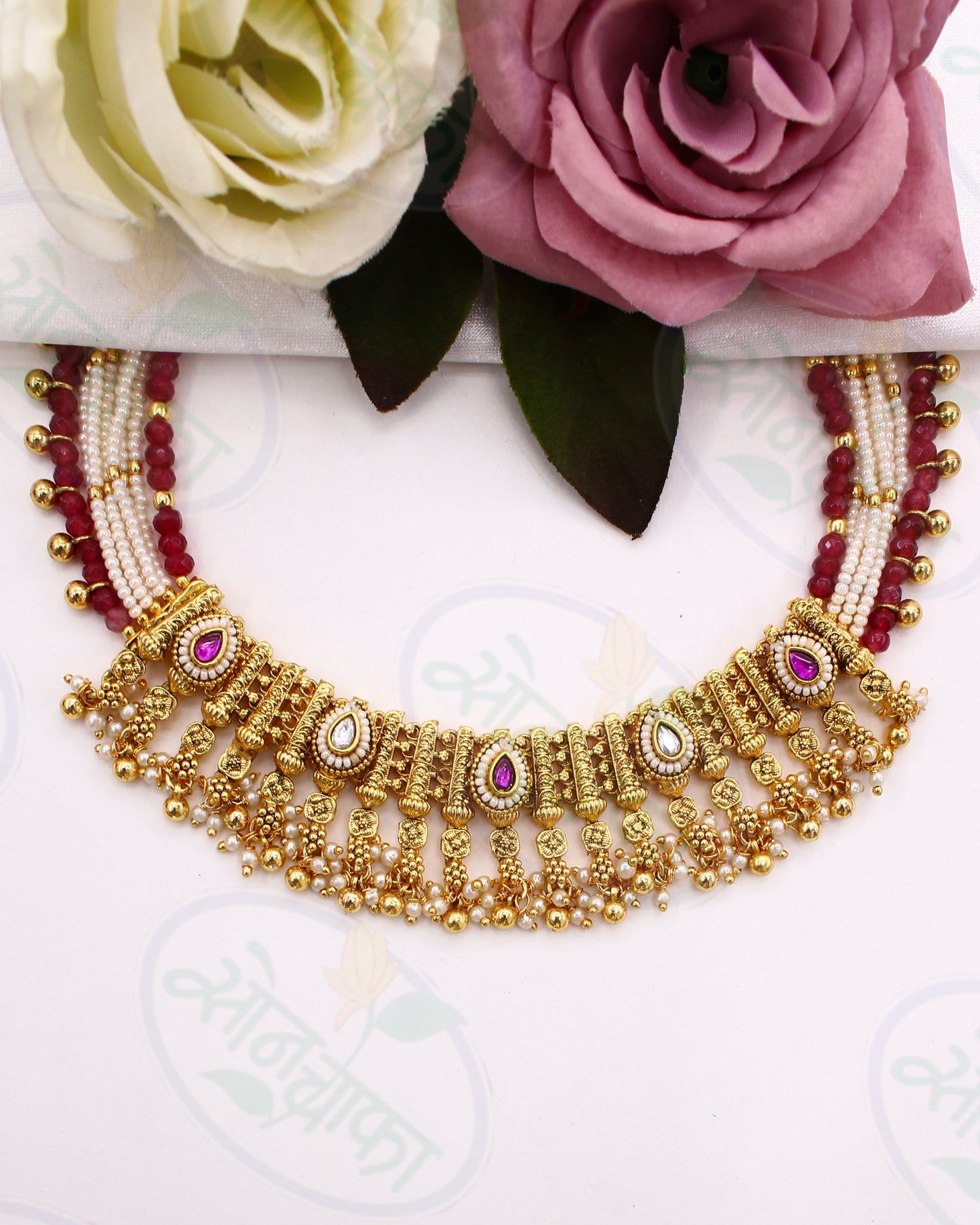 ENCHANTING KEMP STONE NECKLACE