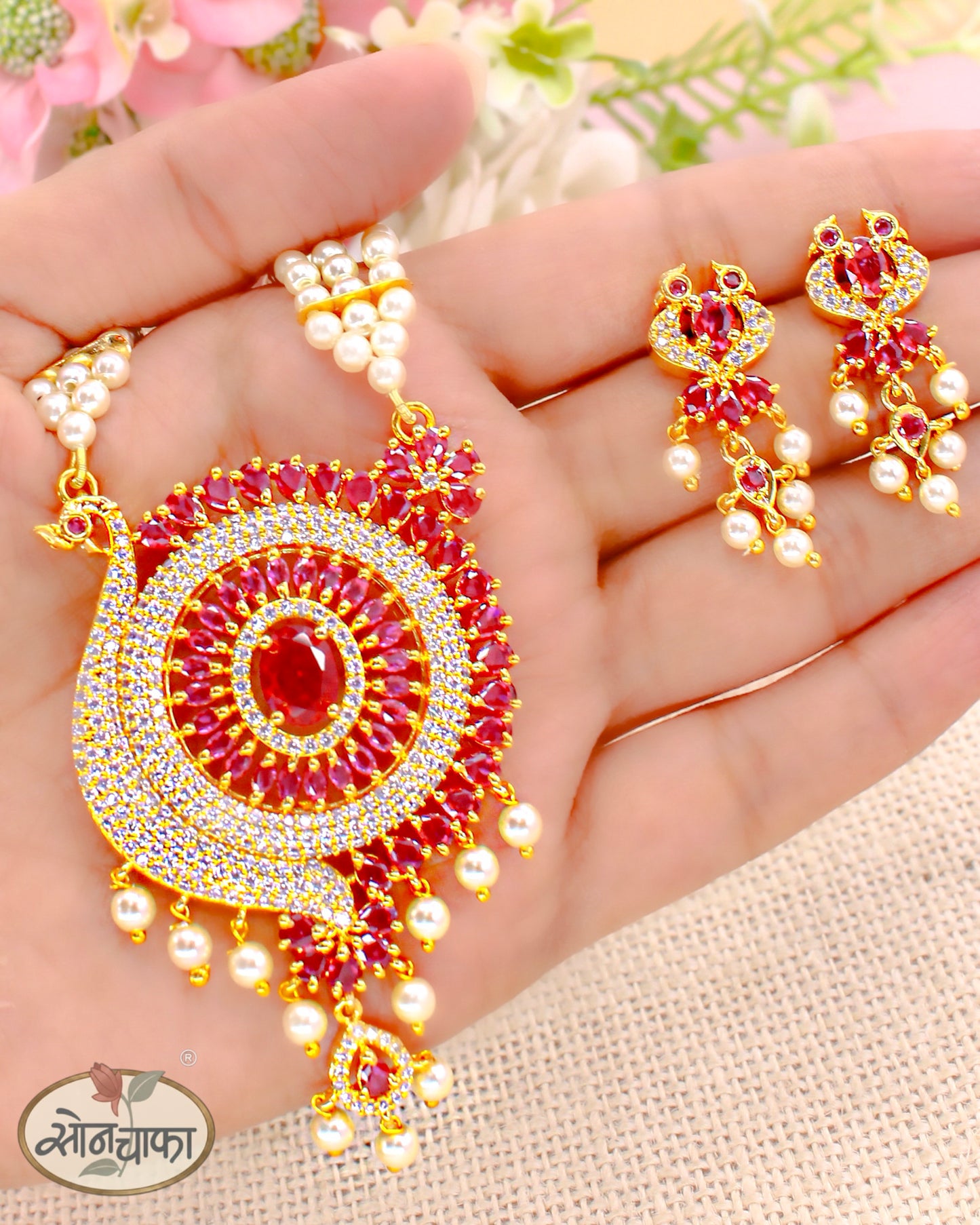 GLAMOROUS PEACOCK NECKLACE